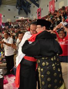 Rangkulan Jokowi-Prabowo Bawa Pesan Perdamaian